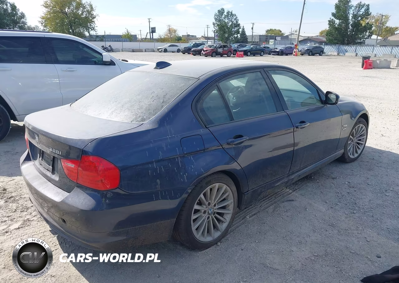 2011 BMW 328I xDrive VIN:WBAPK7G59BNN78054 - 4