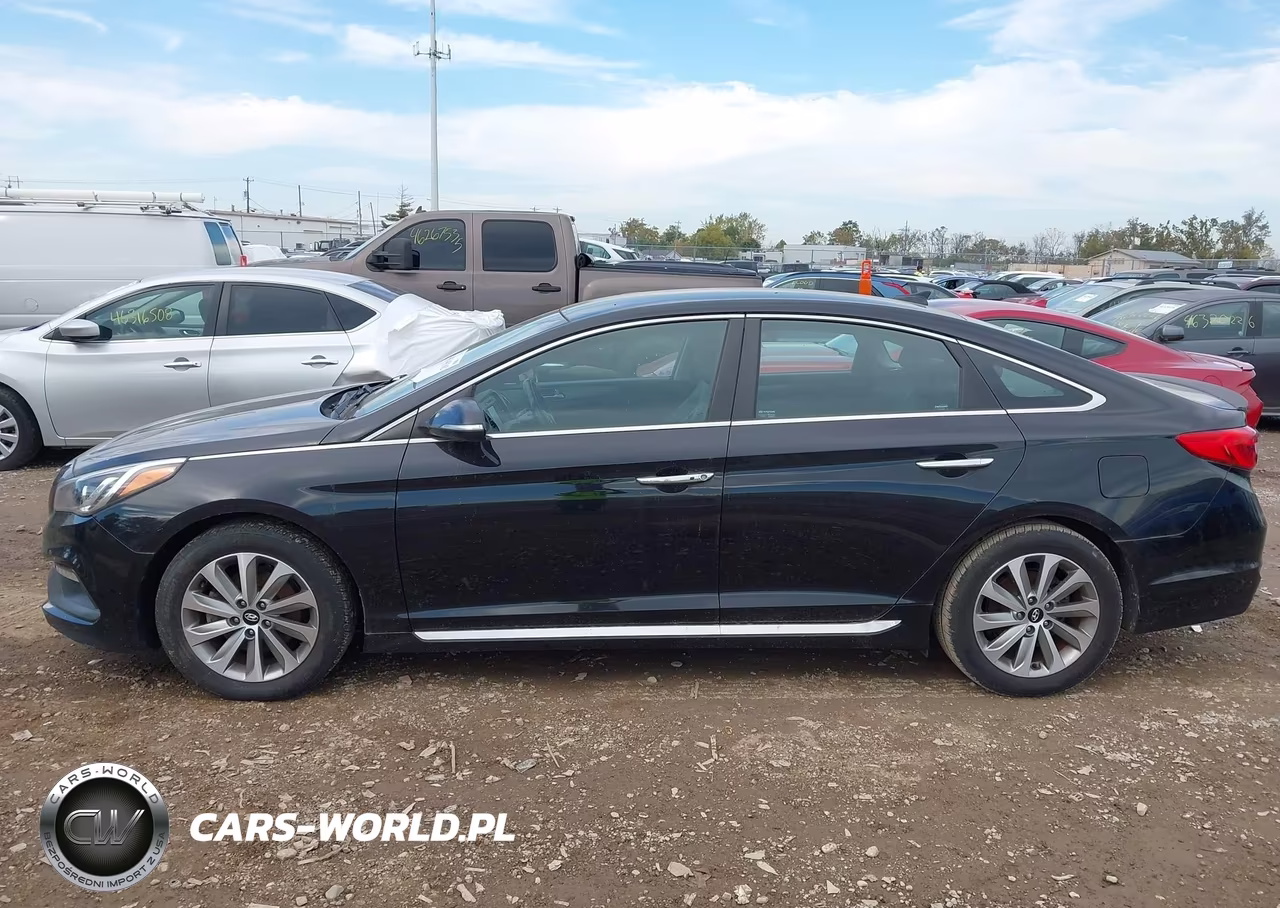 2016 Hyundai Sonata Sport VIN:5NPE34AF4GH337615 - 14