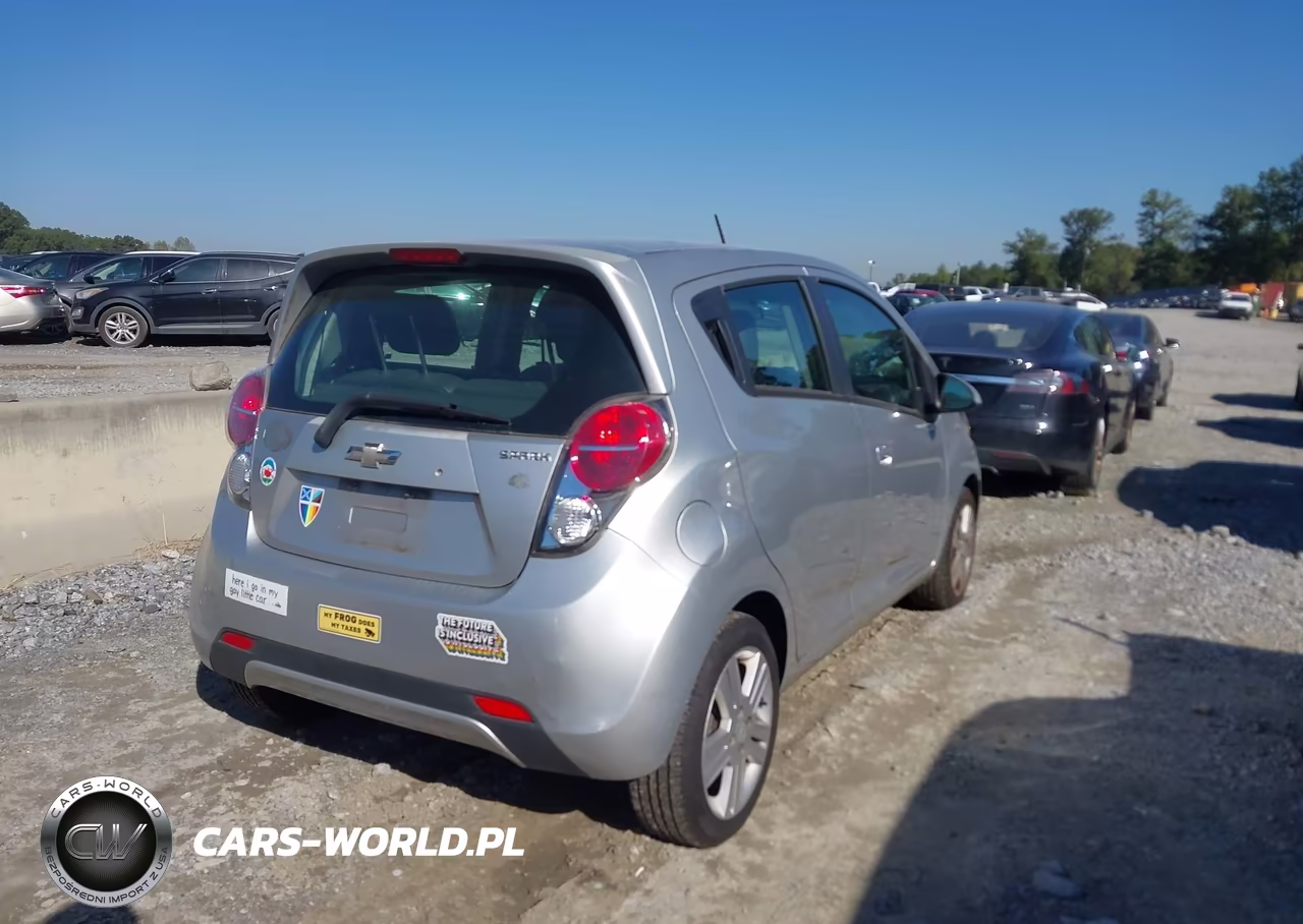 2015 Chevrolet Spark Ls Cvt VIN:KL8CB6S93FC811930 - 4