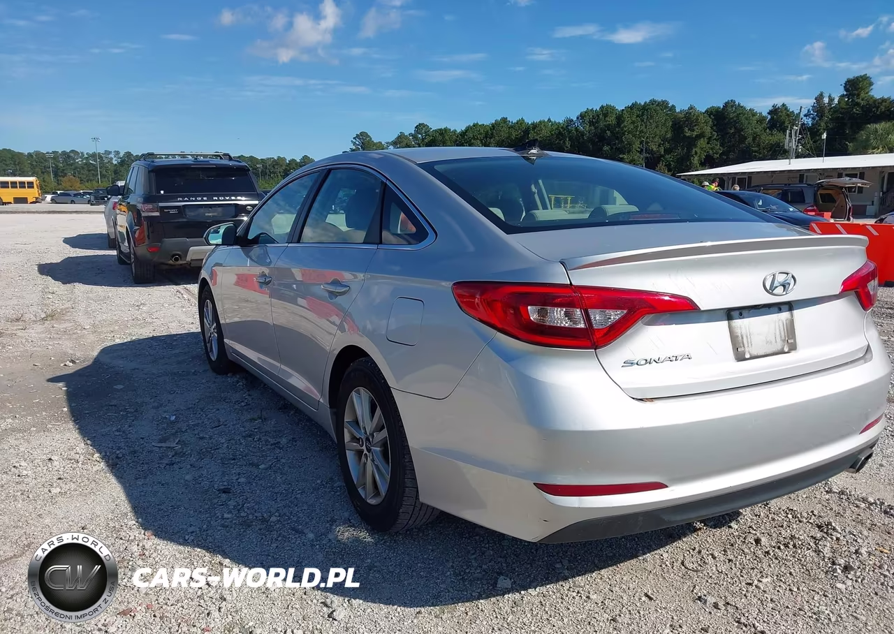 2016 Hyundai Sonata Se VIN:5NPE24AF2GH304664 - 3