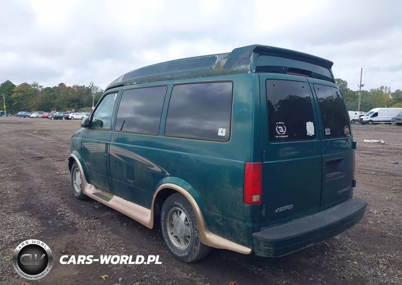 1999 Chevrolet Astro Upfitter Pkg. VIN:1GBDM19W6XB133707 - 3