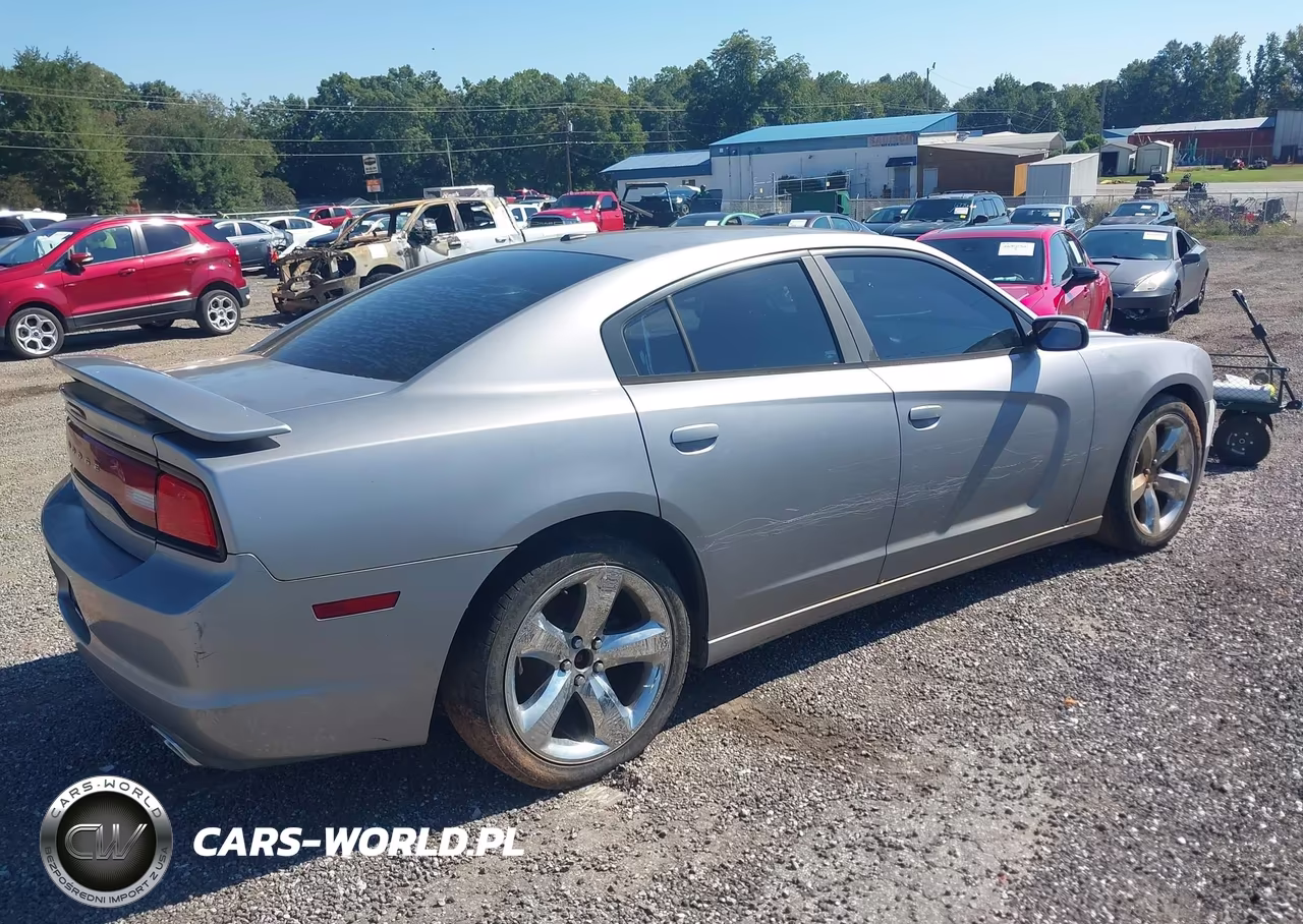 2011 Dodge Charger VIN:2B3CL3CG6BH520430 - 4