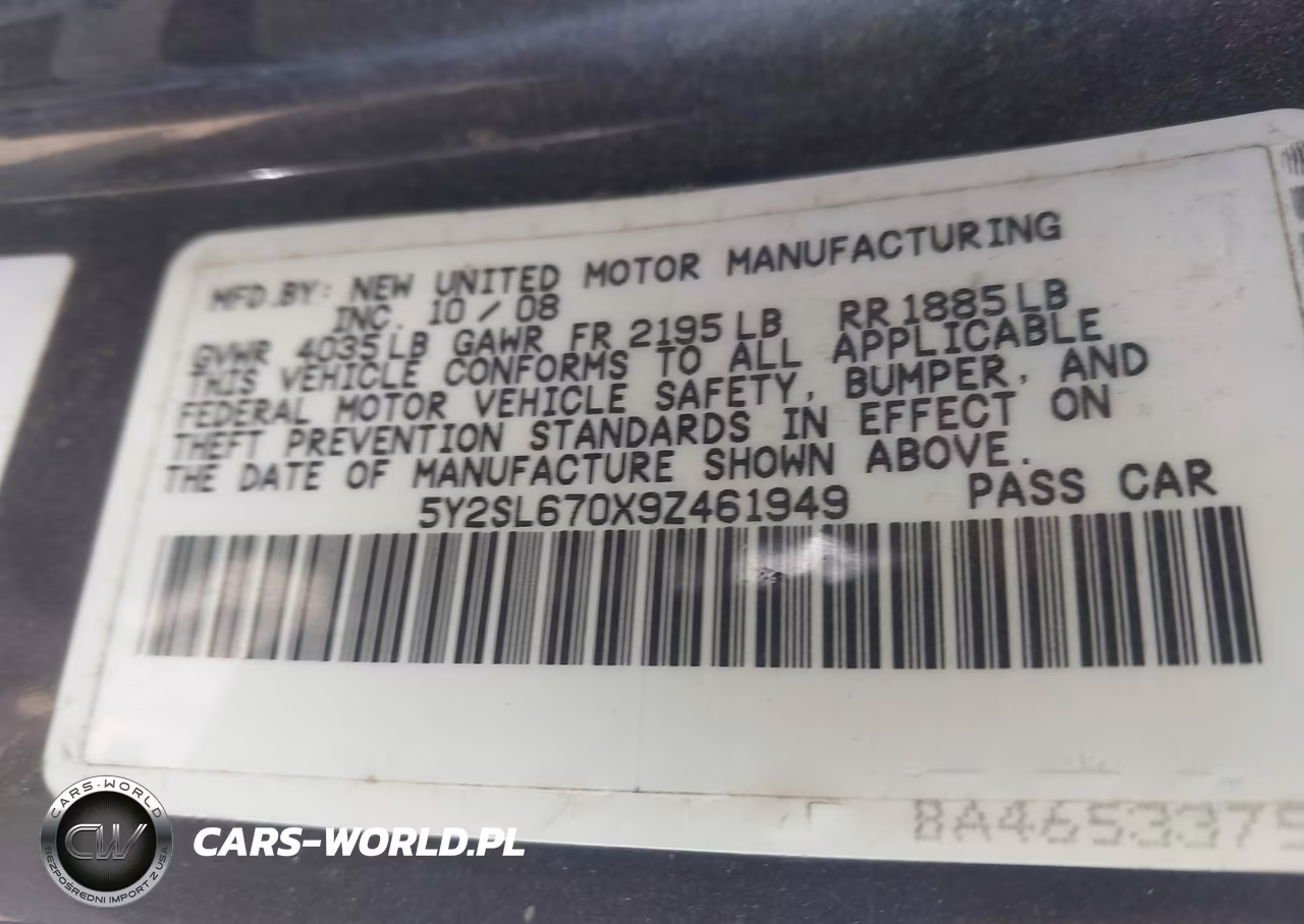 2009 Pontiac Vibe VIN:5Y2SL670X9Z461949 - 9