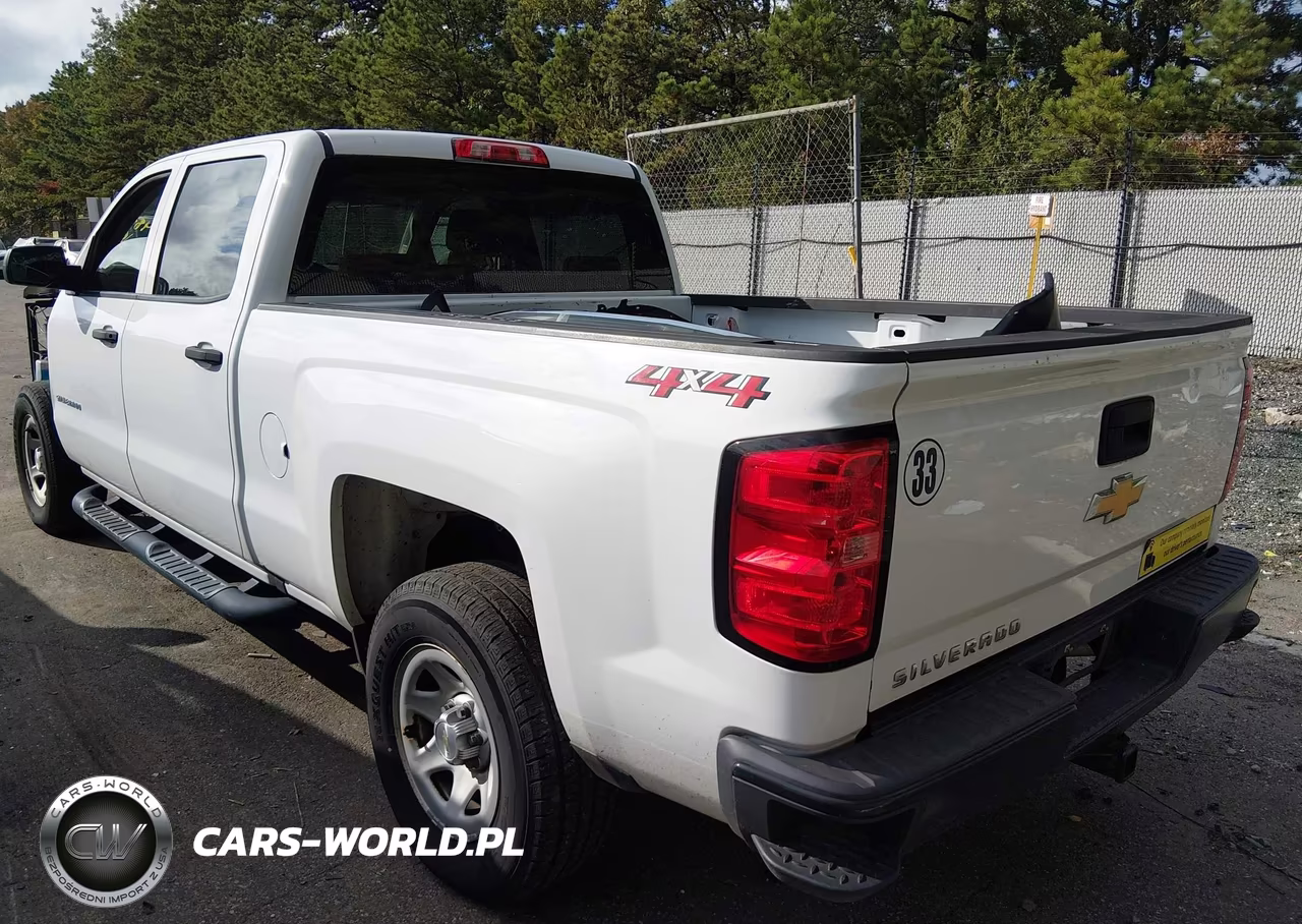 2018 Chevrolet Silverado 1500 Wt VIN:1GCUKNEC4JF151143 - 3