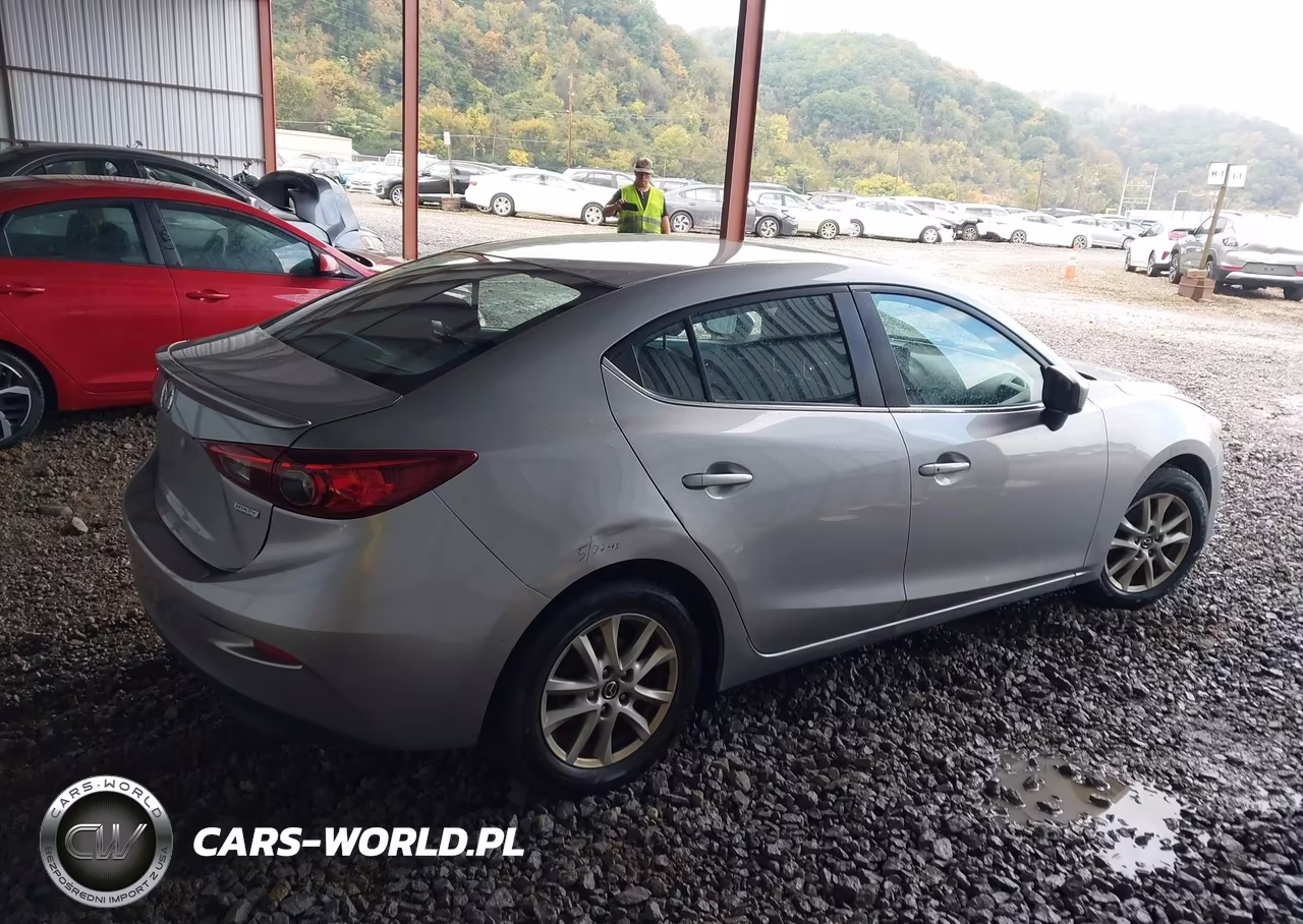 2016 Mazda Mazda3 I Touring VIN:JM1BM1V75G1312098 - 13