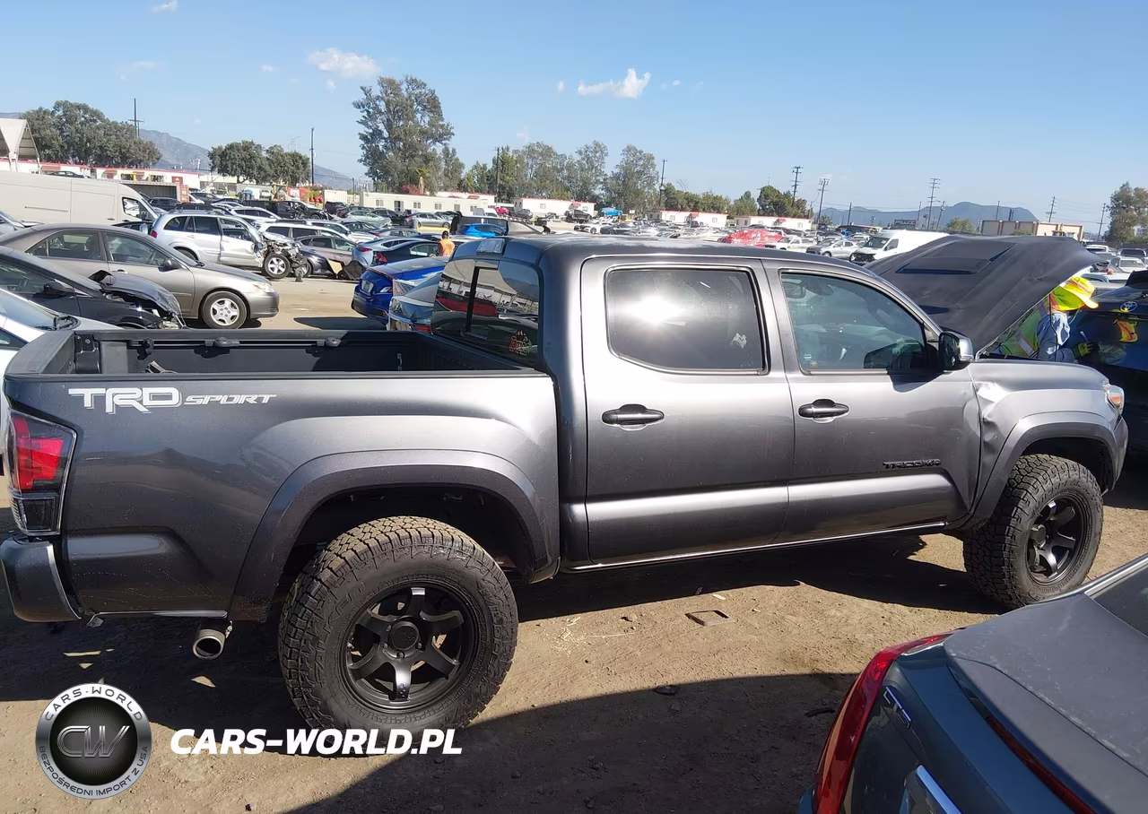 2019 Toyota Tacoma Trd Sport VIN:3TMAZ5CNXKM092586 - 13