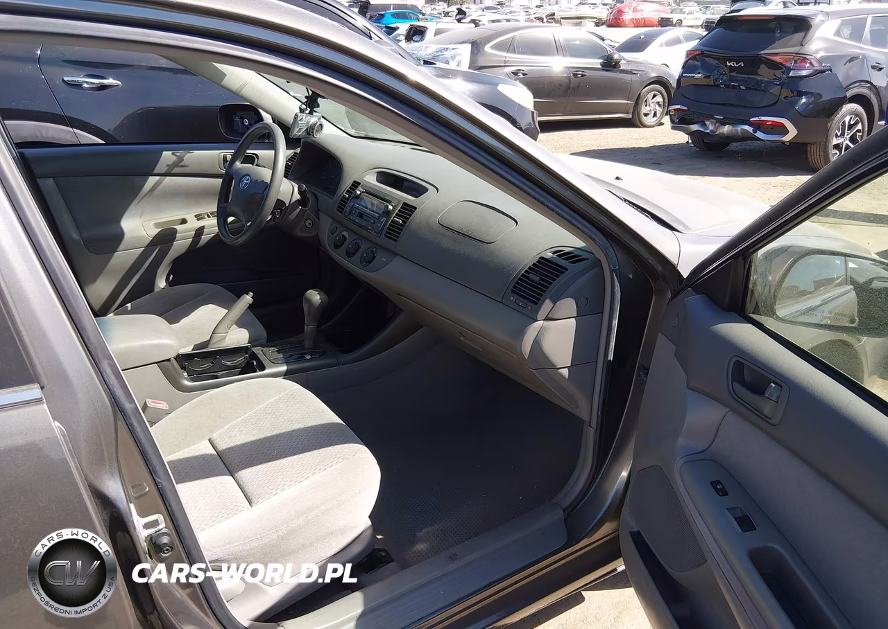 2002 Toyota Camry Le V6 VIN:4T1BF32K02U540396 - 5