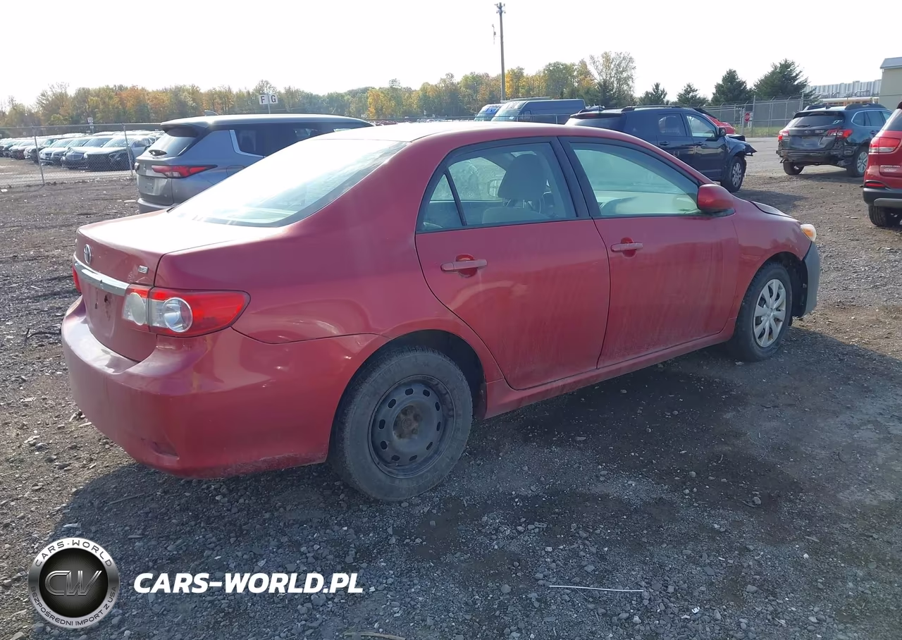 2011 Toyota Corolla Le VIN:2T1BU4EE9BC668333 - 4