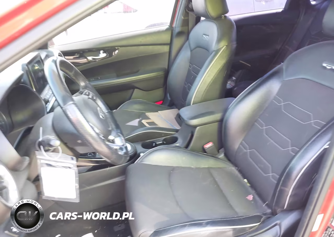 2020 Kia Forte Gt-Line VIN:3KPF34AD7LE261891 - 19