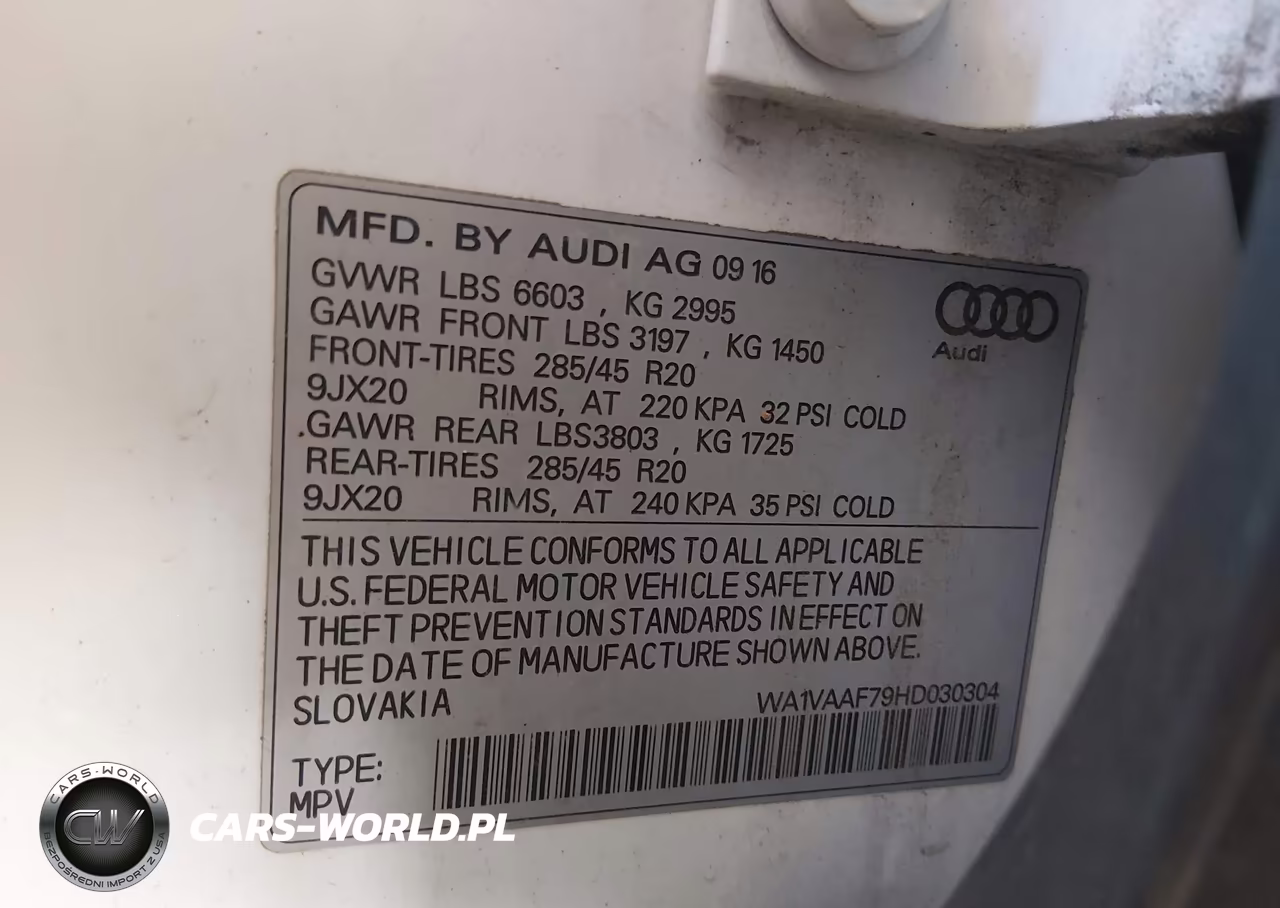 2017 Audi Q7 3.0T Premium VIN:WA1VAAF79HD030304 - 9