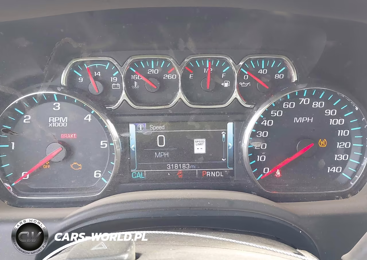 2018 Chevrolet Suburban Lt VIN:1GNSCHKC5JR100931 - 7