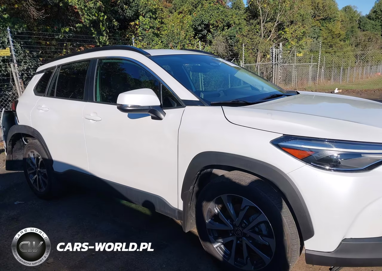 2023 Toyota Corolla Cross Xle VIN:7MUDAAAG4PV067634 - 13