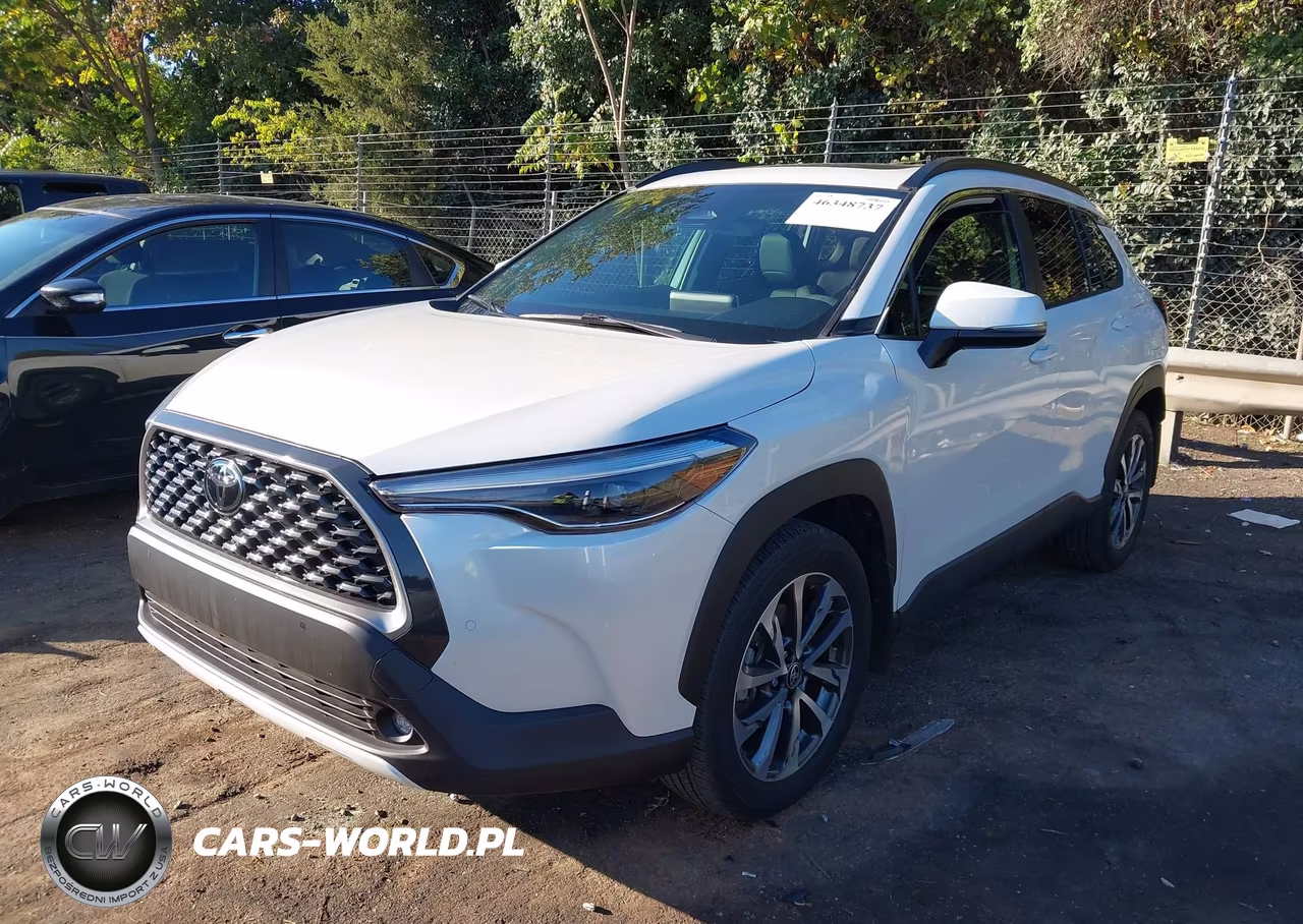 2023 Toyota Corolla Cross Xle VIN:7MUDAAAG4PV067634 - 2
