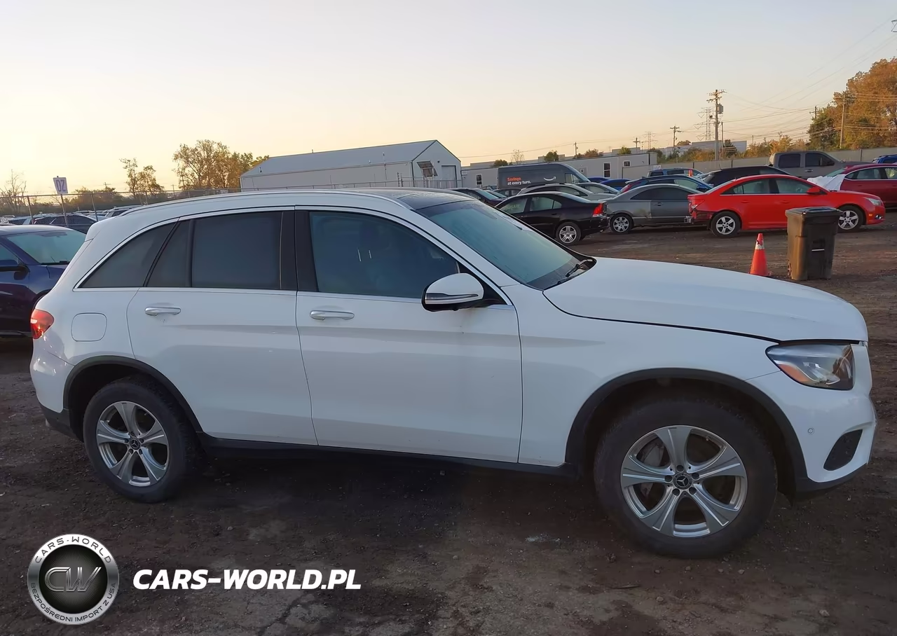 2018 Mercedes-Benz Glc 300 4Matic VIN:WDC0G4KB5JV045404 - 13