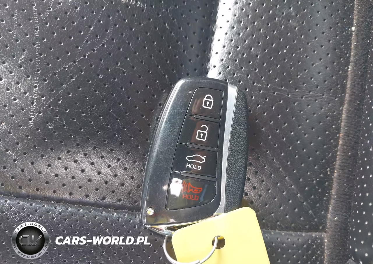 2016 Hyundai Azera VIN:KMHFG4JG7GA509916 - 11