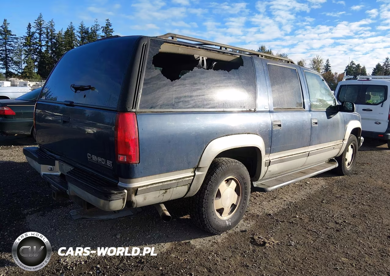 1999 Chevrolet Suburban K1500 VIN:1GNFK16R3XJ320778 - 4