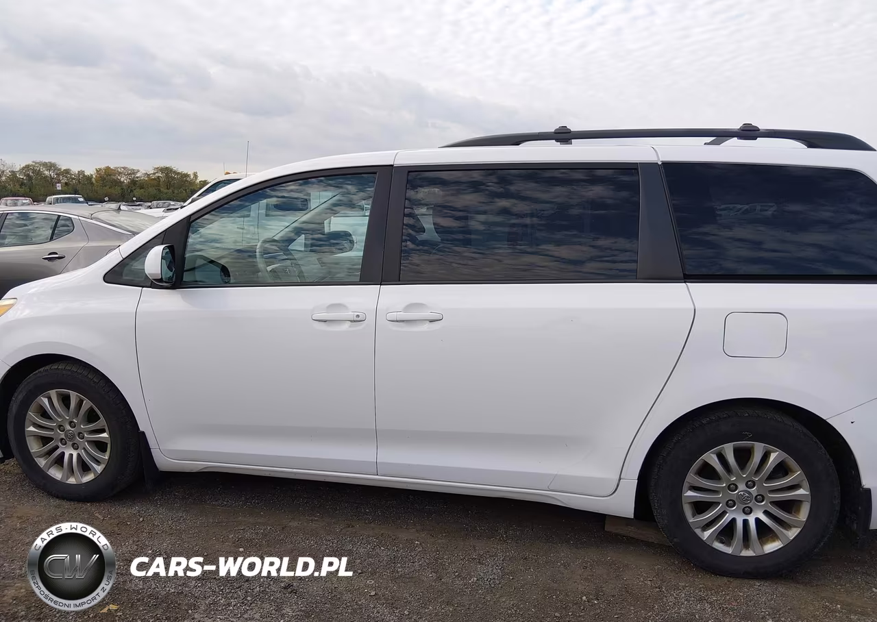 2013 Toyota Sienna Xle V6 8 Passenger VIN:5TDYK3DC4DS280348 - 14