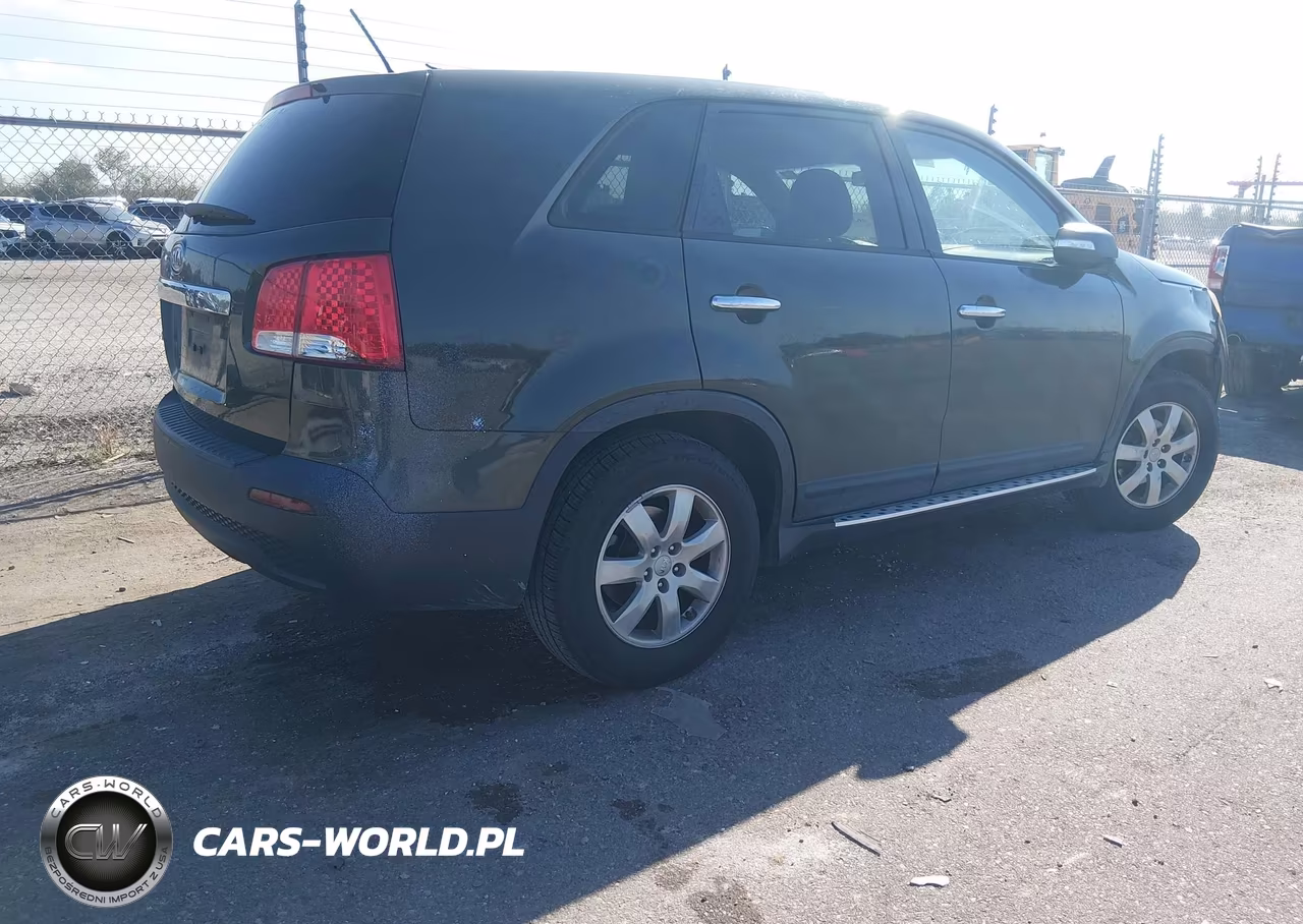 2012 Kia Sorento Lx VIN:5XYKT4A14CG212980 - 4