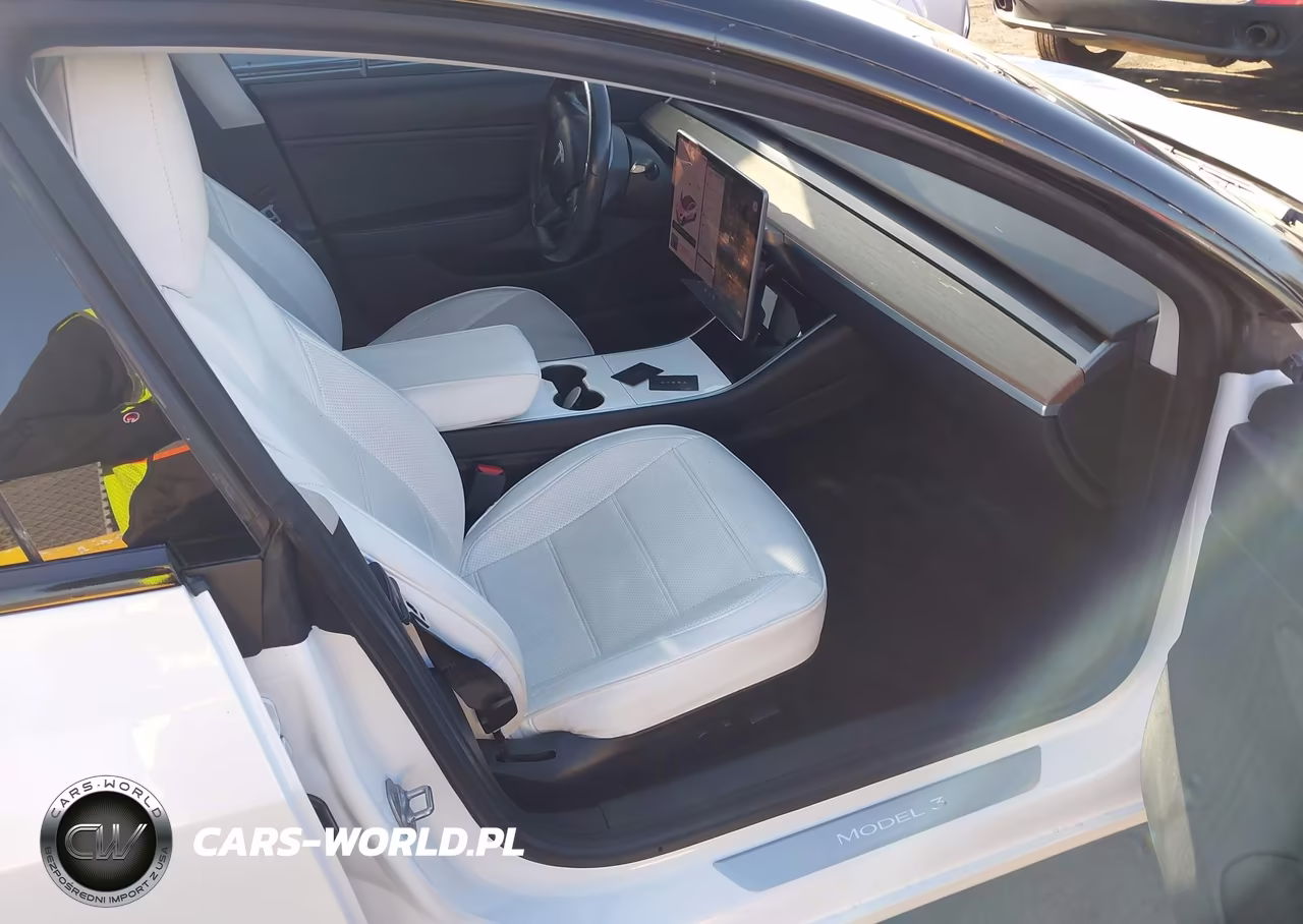 2019 Tesla Model 3 VIN:5YJ3E1EB6KF150486 - 5