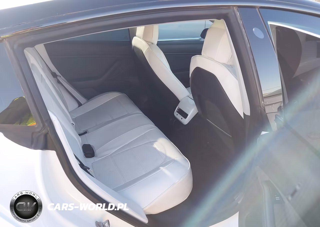2019 Tesla Model 3 VIN:5YJ3E1EB6KF150486 - 8
