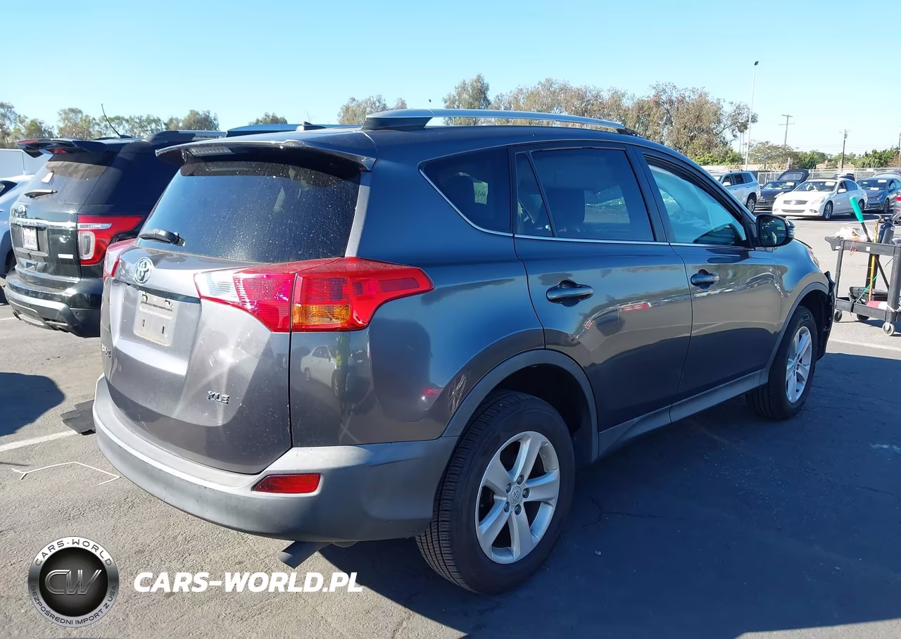 2014 Toyota Rav4 Xle VIN:2T3WFREV8EW119869 - 4