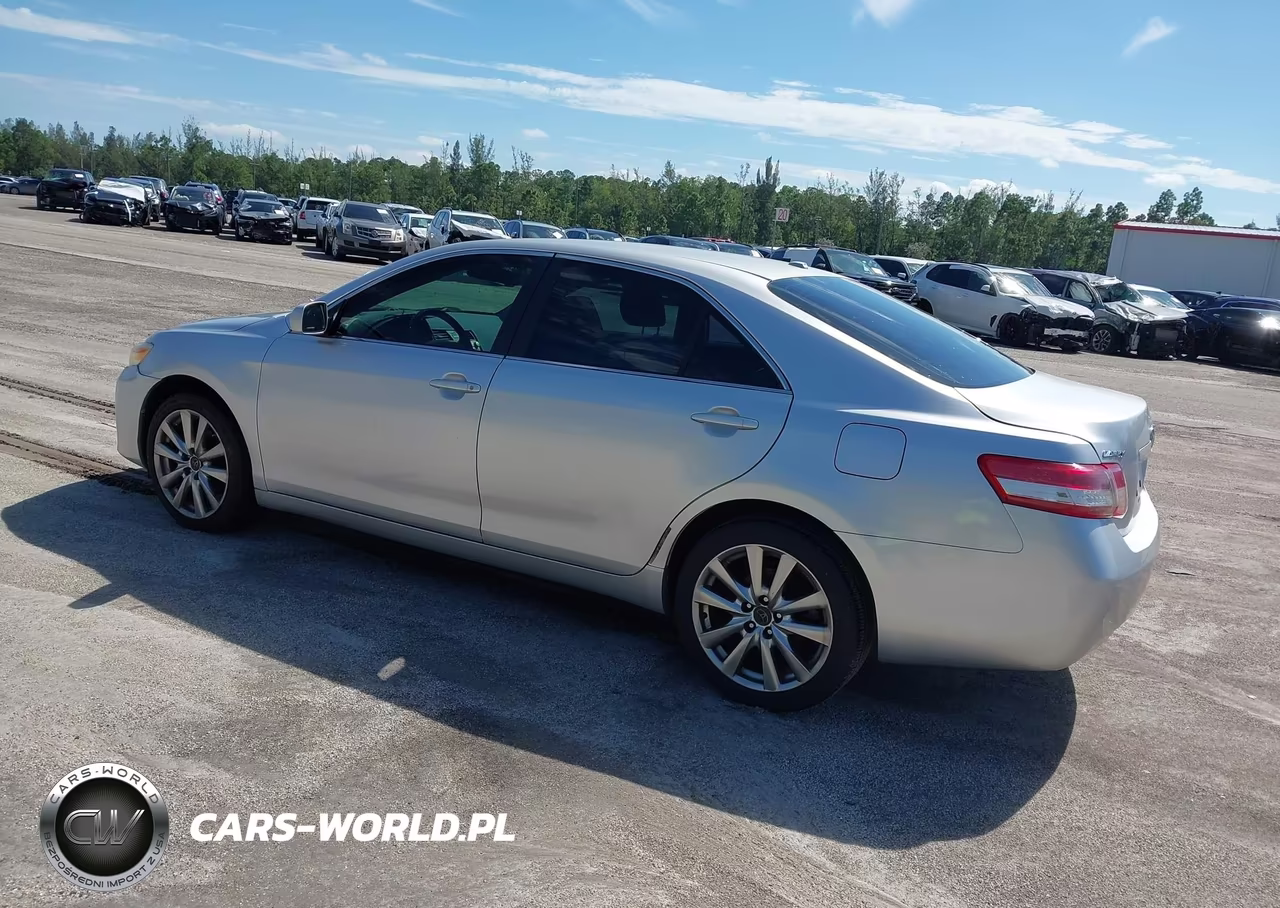 2010 Toyota Camry Le VIN:4T1BF3EK1AU077307 - 3
