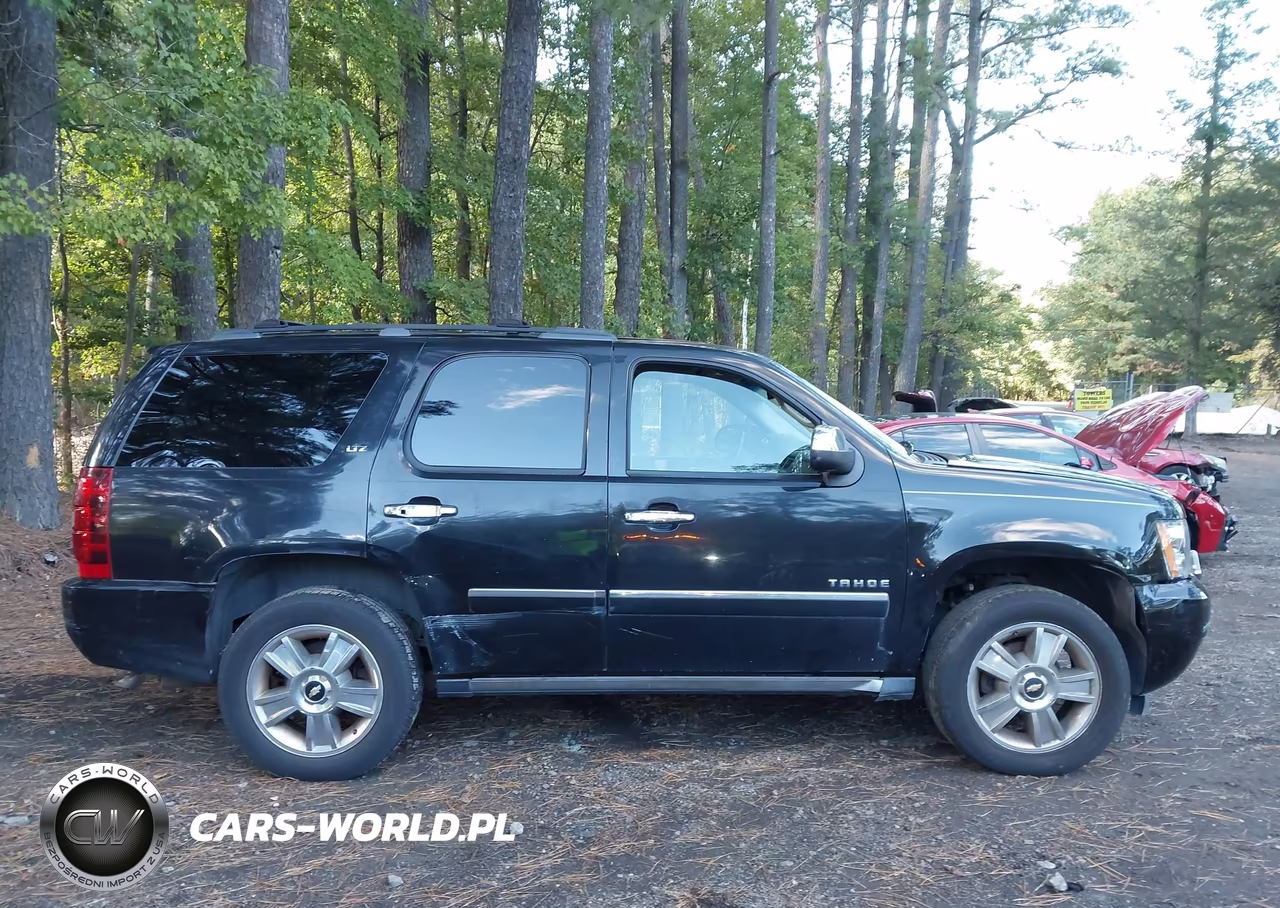 2010 Chevrolet Tahoe Ltz VIN:1GNUKCE01AR108122 - 13