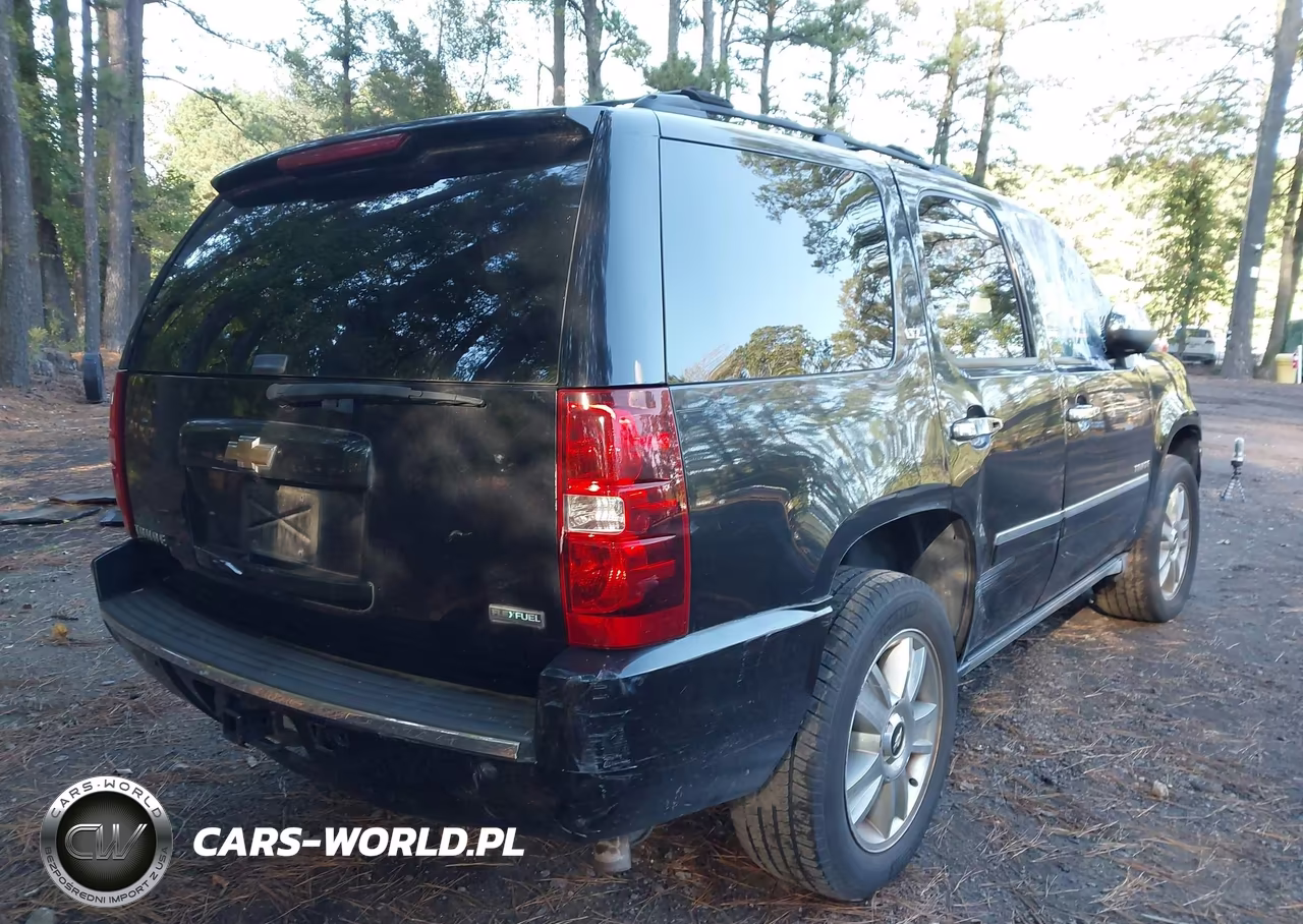 2010 Chevrolet Tahoe Ltz VIN:1GNUKCE01AR108122 - 18