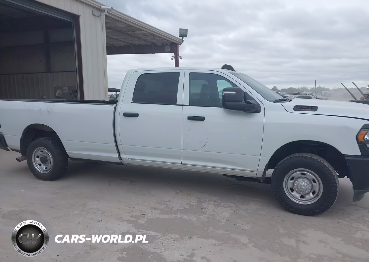 2024 Ram 2500 Tradesman 4X2 8' Box VIN:3C6UR4HJ3RG225895 - 14
