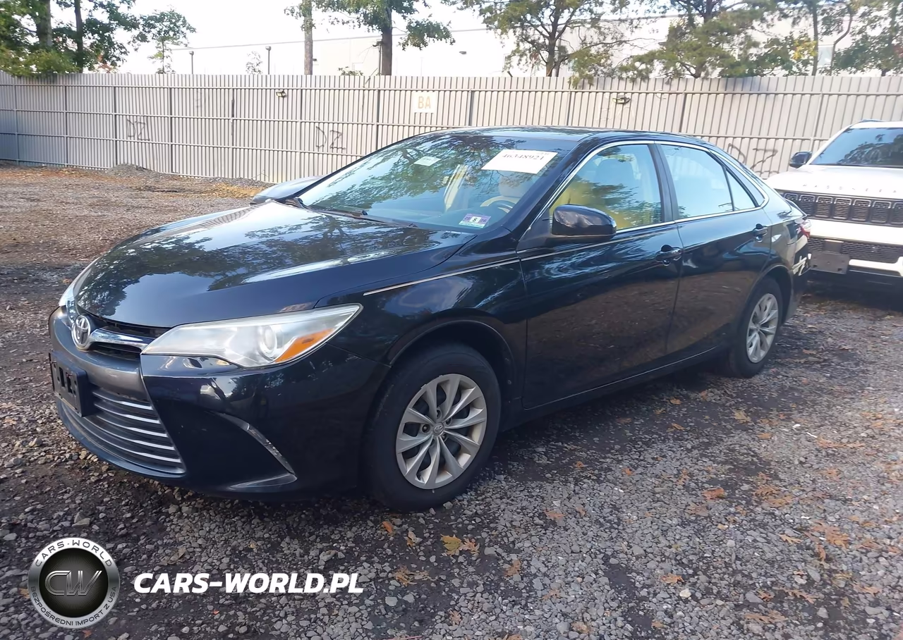 2015 Toyota Camry Le VIN:4T4BF1FK5FR513415 - 2