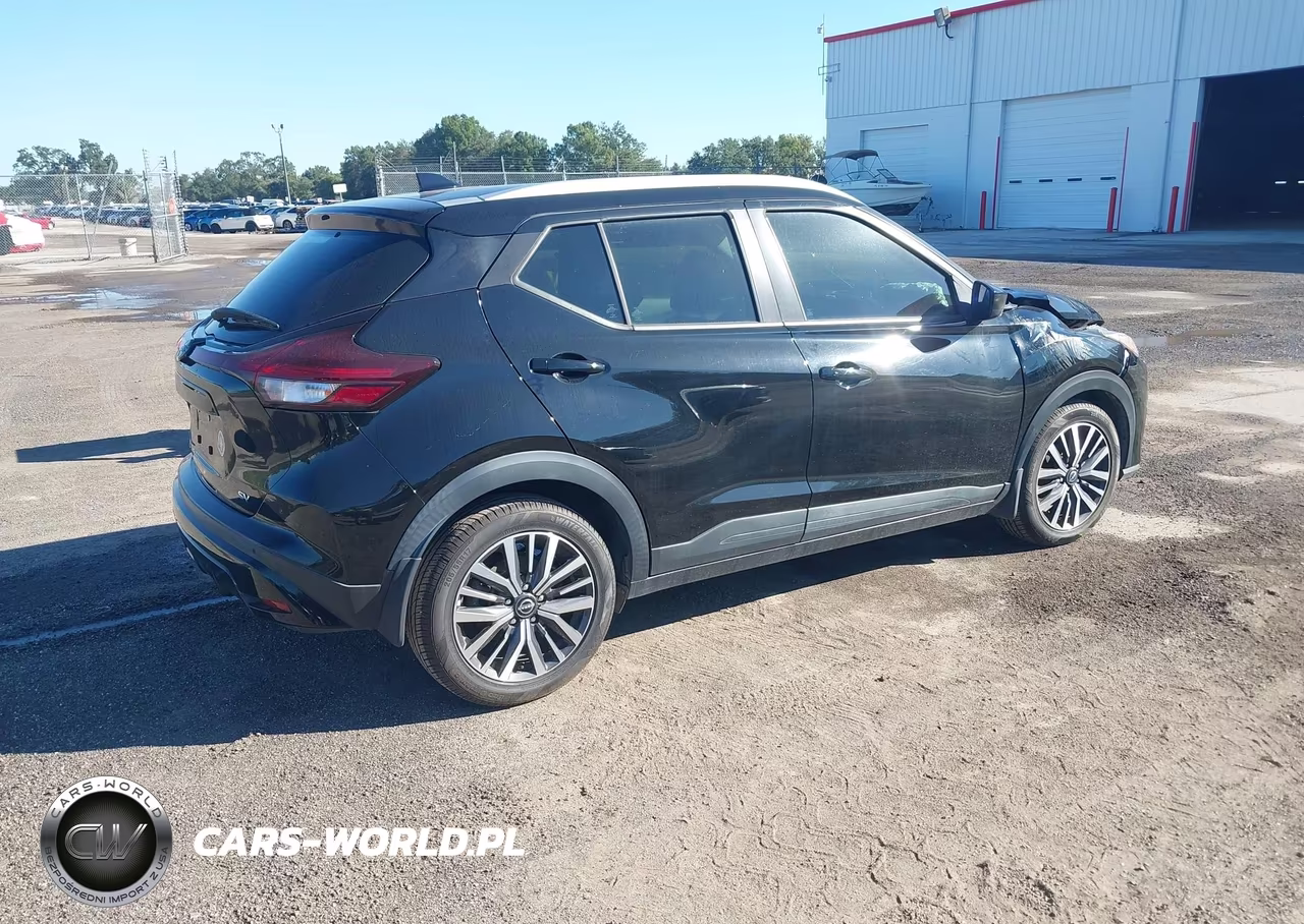 2023 Nissan Kicks Sv VIN:3N1CP5CV7PL474539 - 4