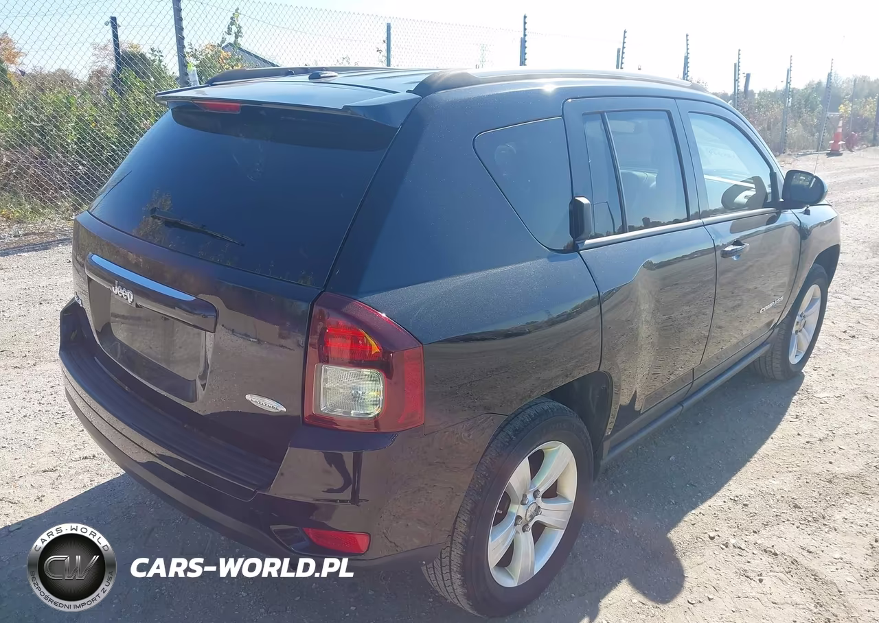 2015 Jeep Compass Latitude VIN:1C4NJDEB4FD216293 - 4
