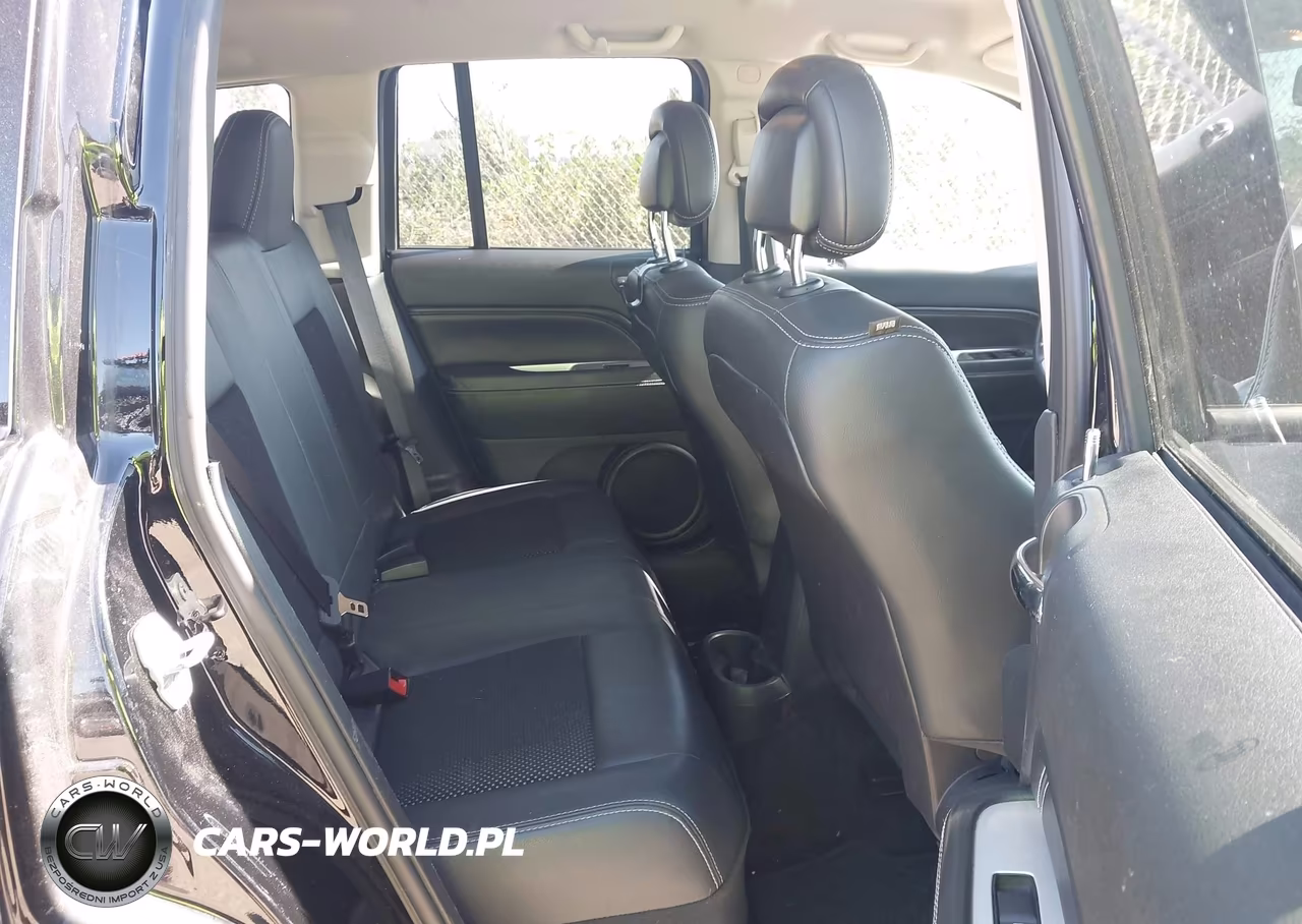 2015 Jeep Compass Latitude VIN:1C4NJDEB4FD216293 - 8