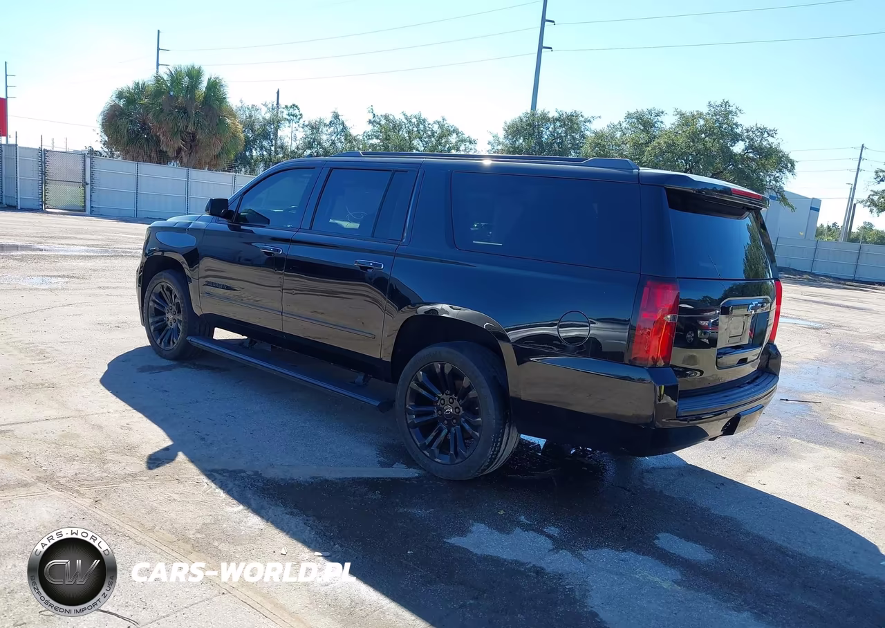 2019 Chevrolet Suburban K1500 Premier VIN:1GNSKJKC1KR259263 - 3
