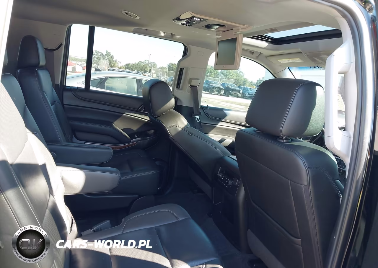 2019 Chevrolet Suburban K1500 Premier VIN:1GNSKJKC1KR259263 - 8