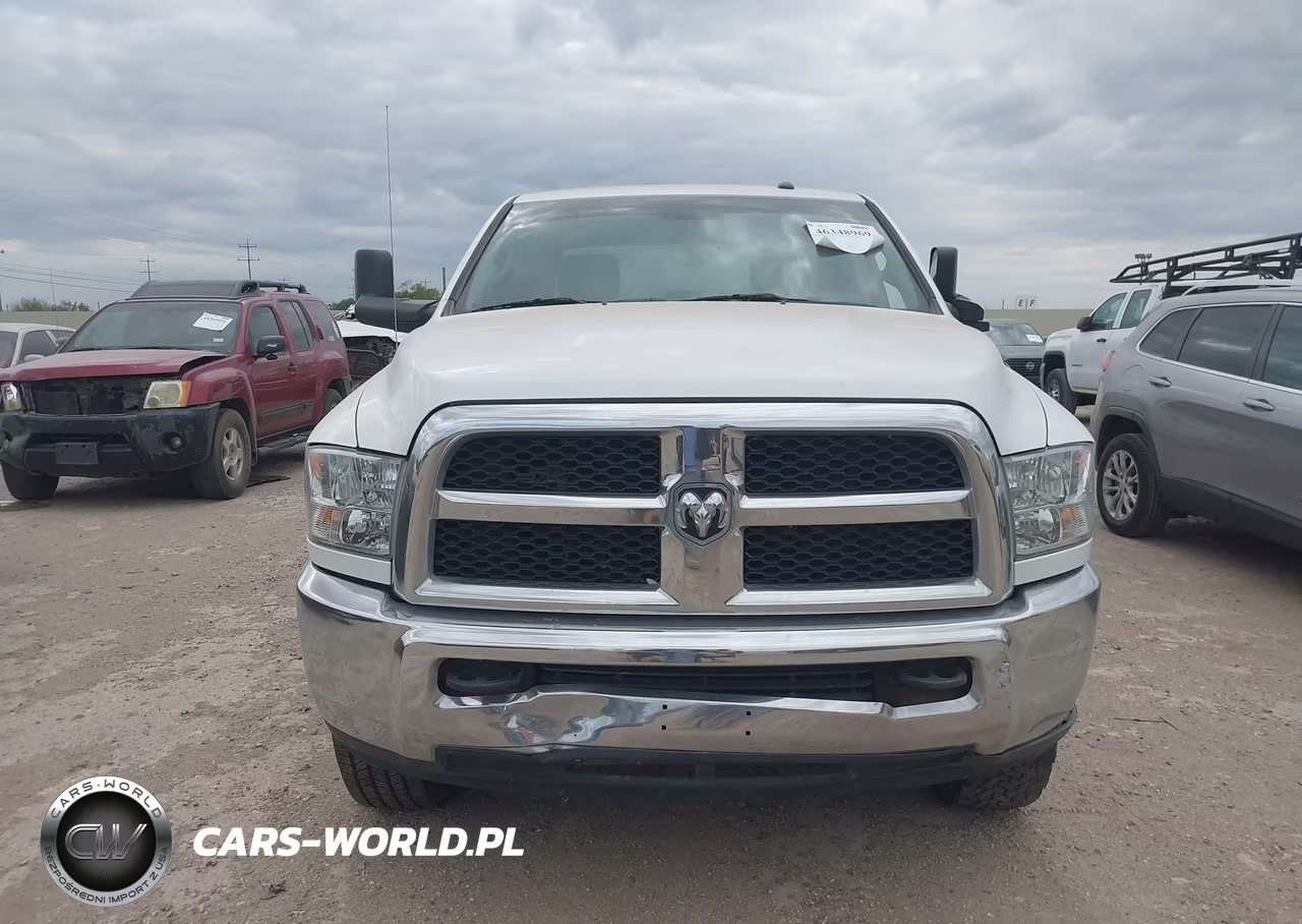 2018 Ram 2500 Tradesman 4X4 8' Box VIN:3C6UR5HJ9JG358767 - 12