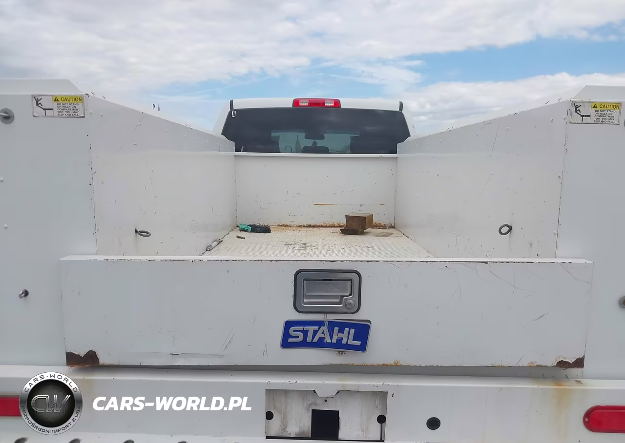 2018 Ram 2500 Tradesman 4X4 8' Box VIN:3C6UR5HJ9JG358767 - 16