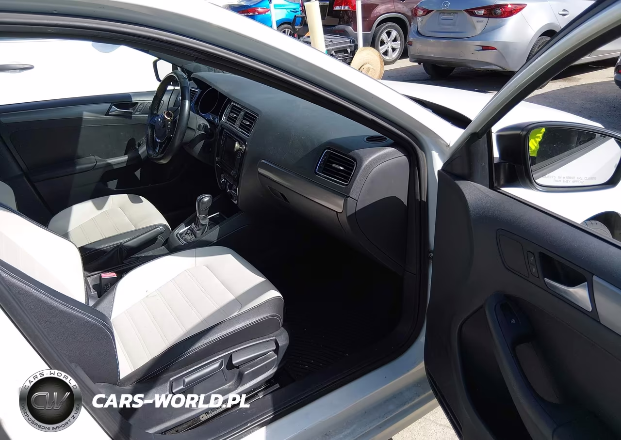 2016 Volkswagen Jetta 1.8T Sport VIN:3VWD17AJ5GM376499 - 5