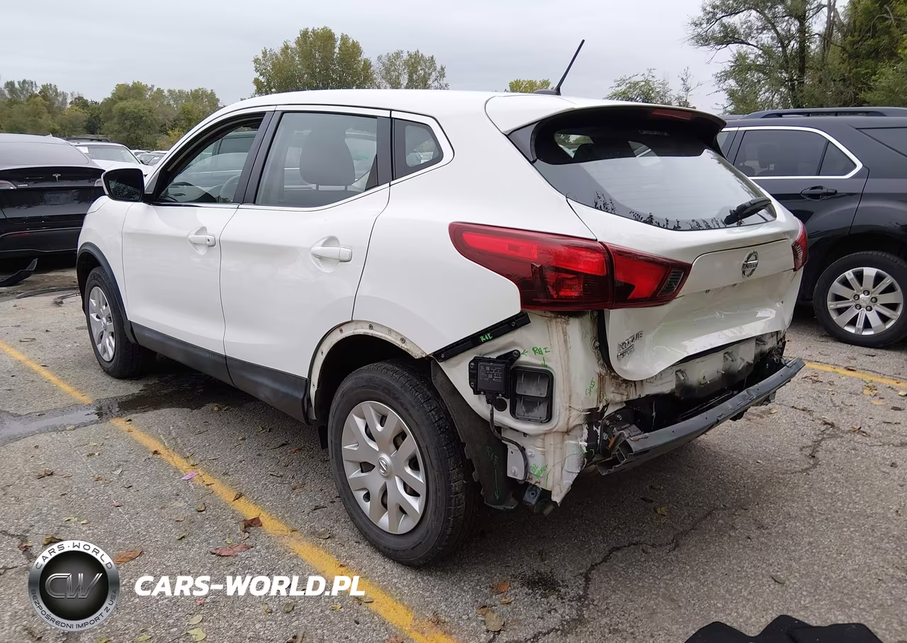 2019 Nissan Rogue Sport S VIN:JN1BJ1CP5KW228356 - 3