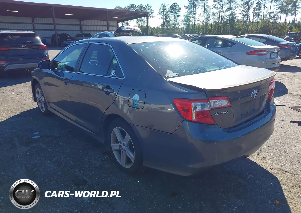 2014 Toyota Camry Se VIN:4T1BF1FK7EU788972 - 3