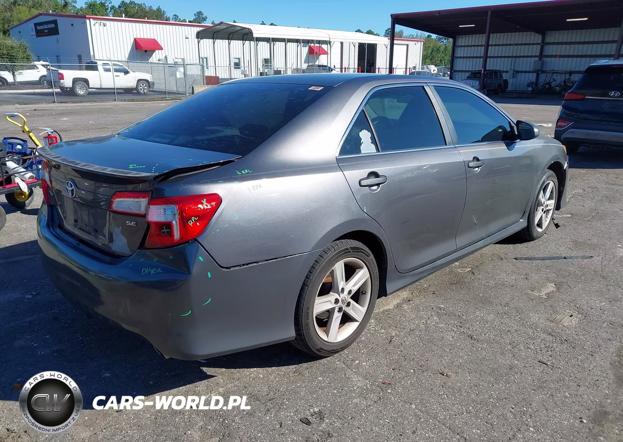 2014 Toyota Camry Se VIN:4T1BF1FK7EU788972 - 4