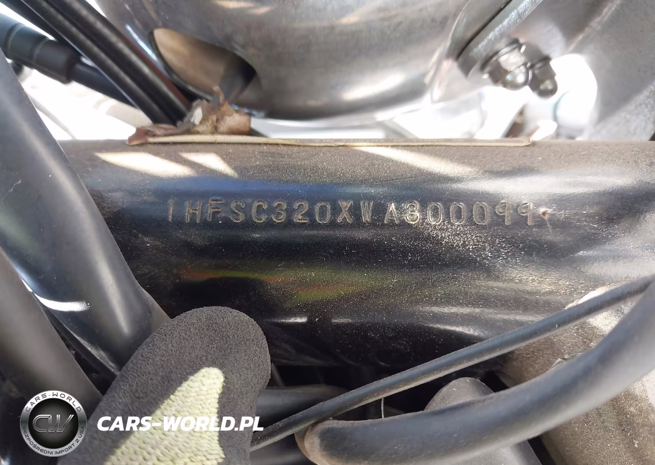 1998 Honda Vt1100 C2 VIN:1HFSC320XWA300099 - 10