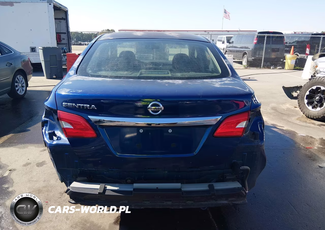 2016 Nissan Sentra S VIN:3N1AB7AP3GY231755 - 17