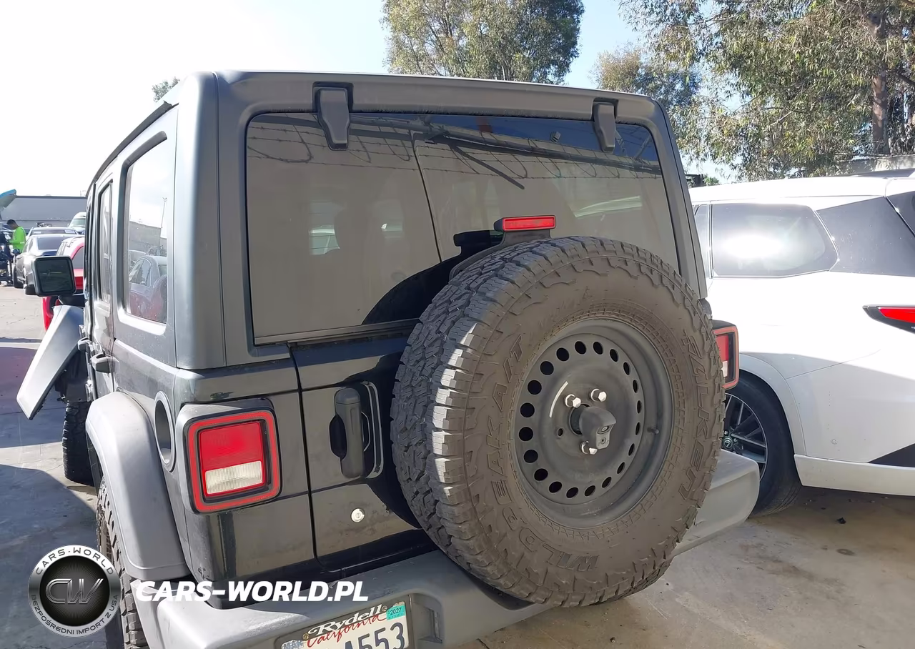 2018 Jeep Wrangler Unlimited Sport S 4X4 VIN:1C4HJXDG4JW320730 - 16