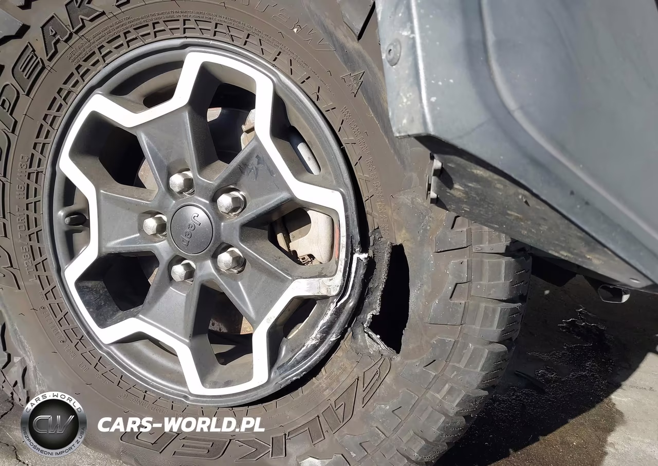 2018 Jeep Wrangler Unlimited Sport S 4X4 VIN:1C4HJXDG4JW320730 - 17