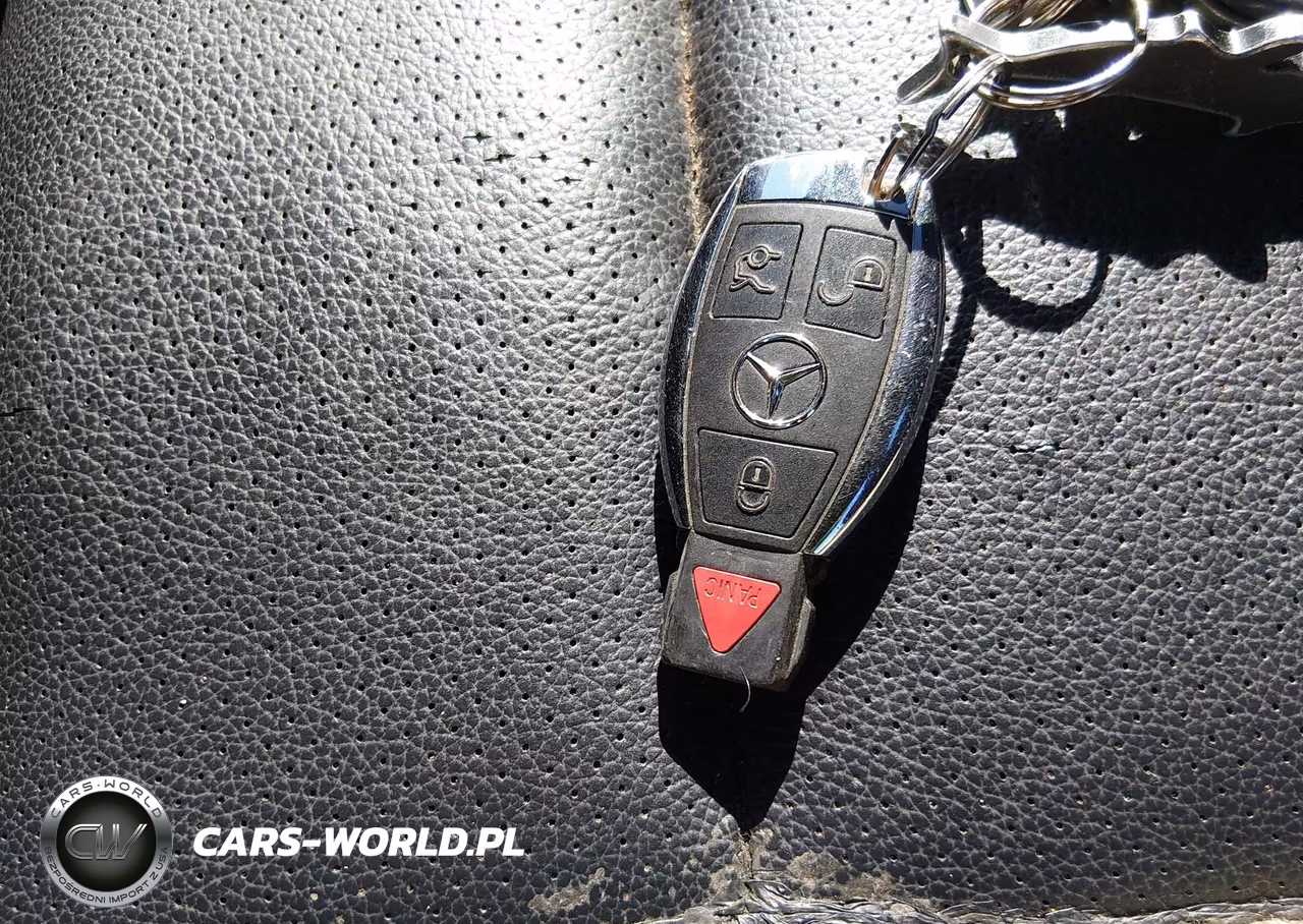 2011 Mercedes-Benz C 300 Sport VIN:WDDGF5EB9BA451970 - 11