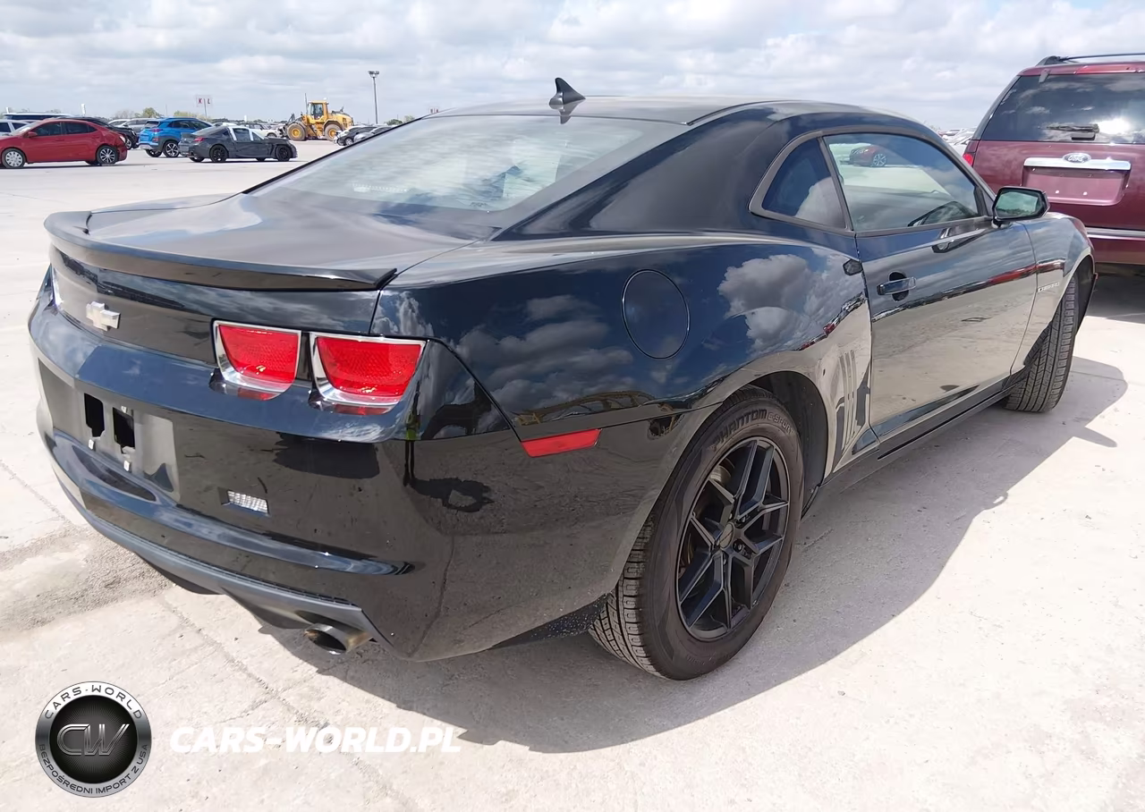 2011 Chevrolet Camaro 2Ls VIN:2G1FA1ED6B9182779 - 4