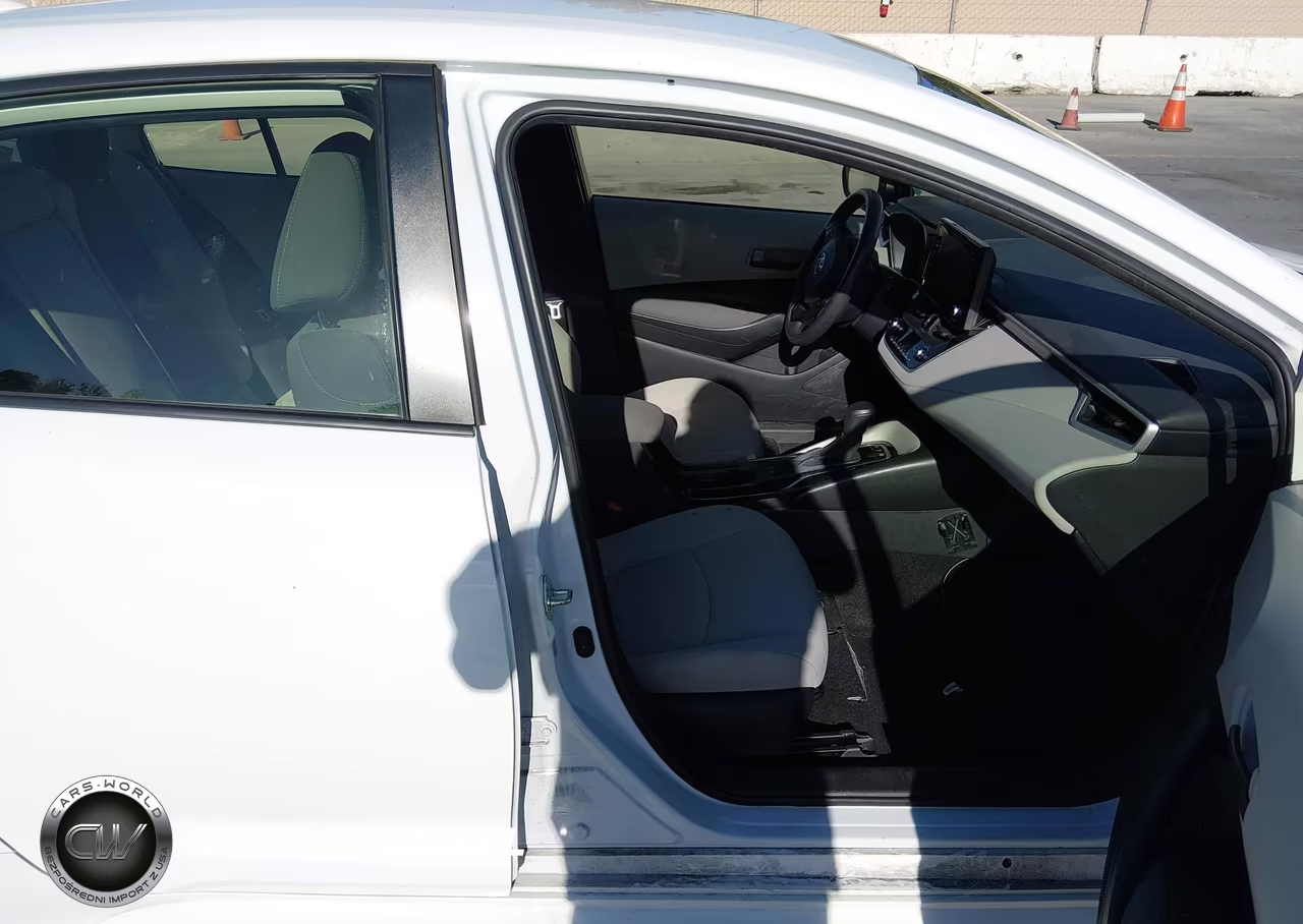 2022 Toyota Corolla Hybrid Le VIN:JTDEAMDE0N3006645 - 5