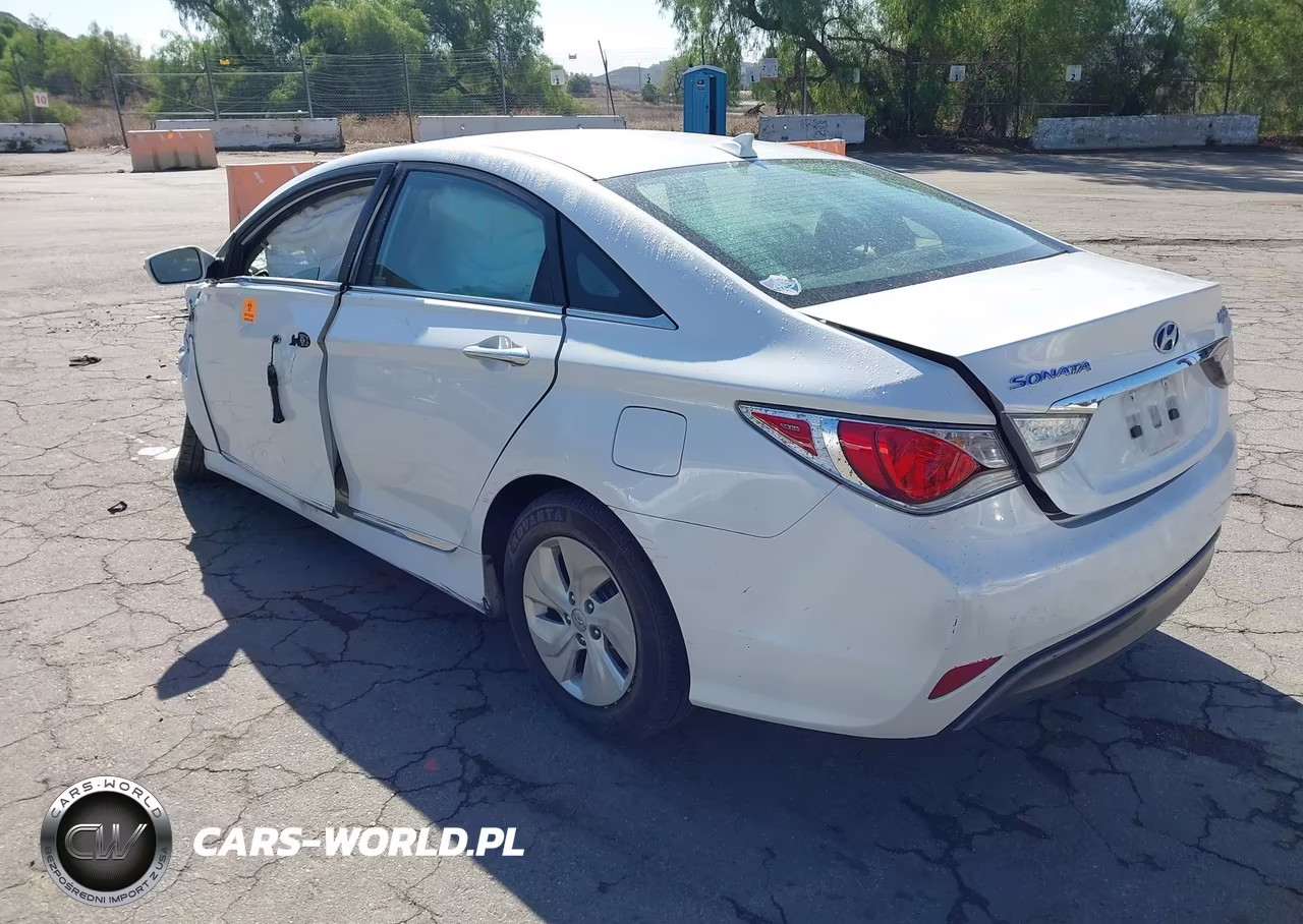 2015 Hyundai Sonata Hybrid VIN:KMHEC4A40FA138870 - 3
