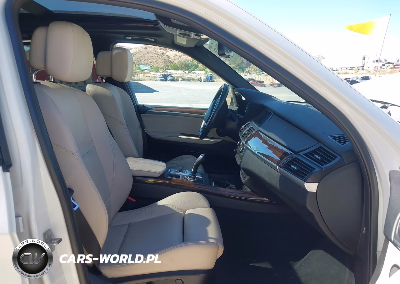 2012 BMW X5 xDrive35D VIN:5UXZW0C5XCL665633 - 5